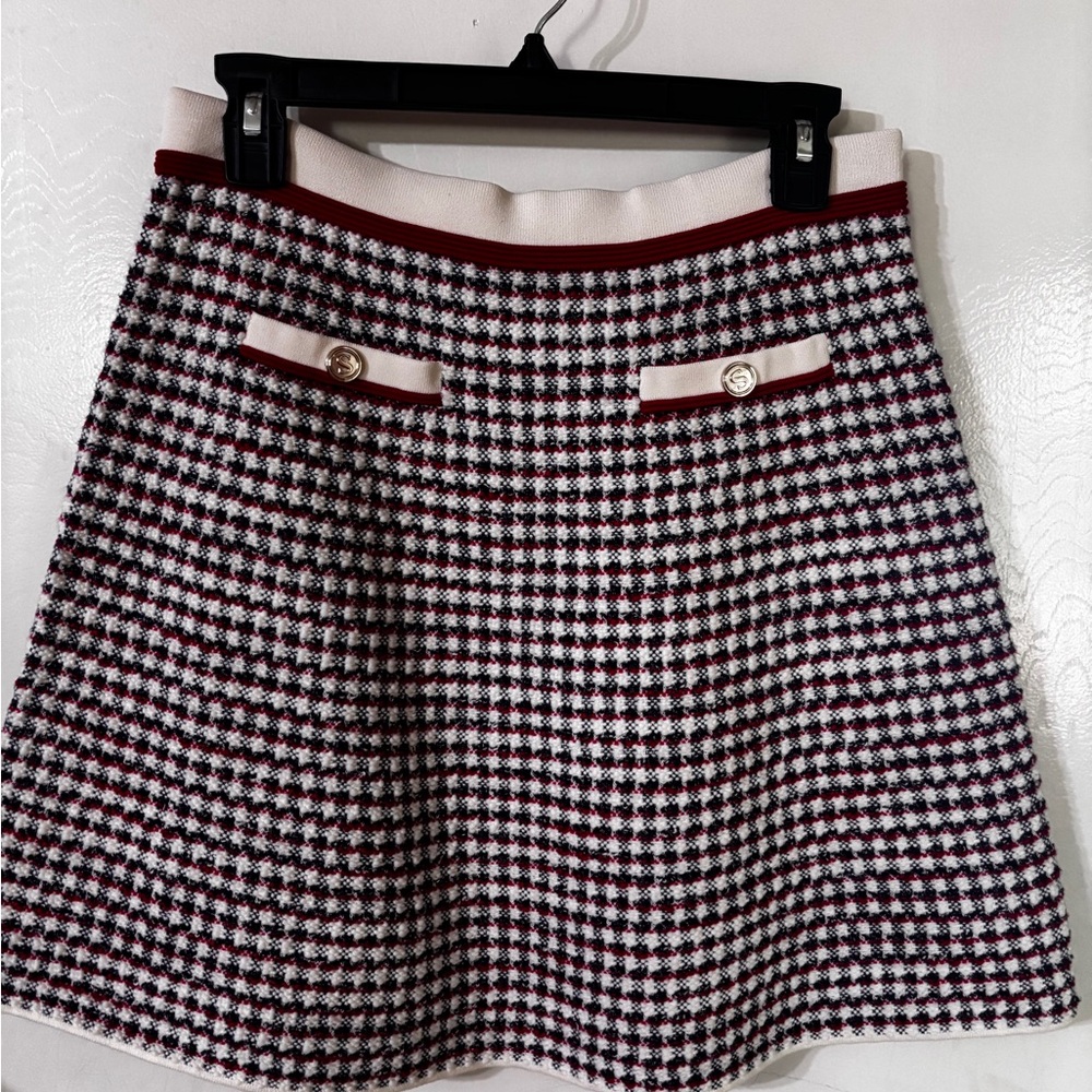 Elegant Houndstooth Midi Skirt